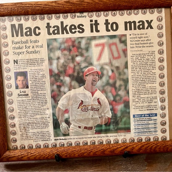 Framed Baseball Newspaper Article in Brown Frame Mark McGuire 13/16 inch - Picture 6 of 13